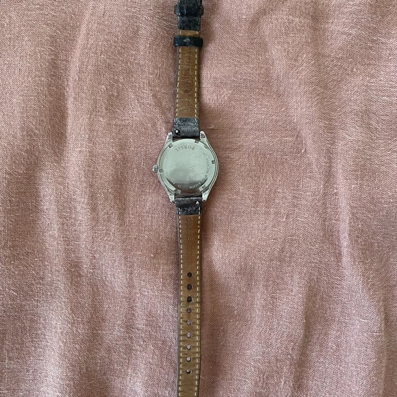 Fossil Distressed Gunmetal Women’s Watch - Picture 2 of 2
